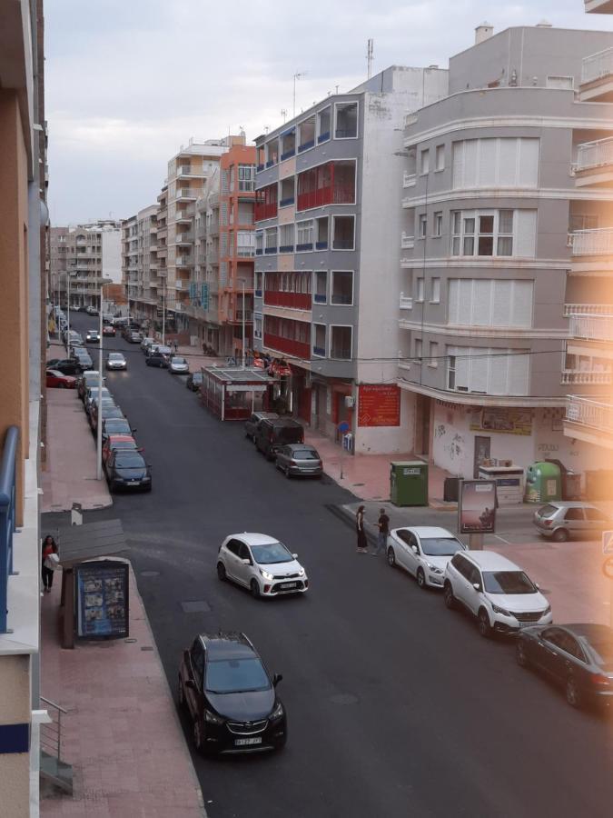 Moderno Apartamento Familiar Junto Al Mar - Conejito Apartment Torrevieja Ngoại thất bức ảnh